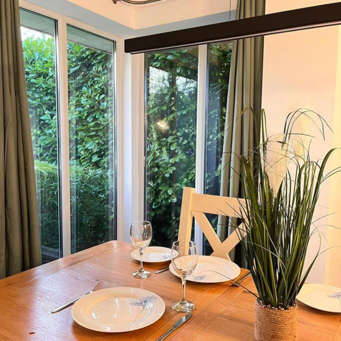 Space And Comfort In Summertown Oxford Exterior photo